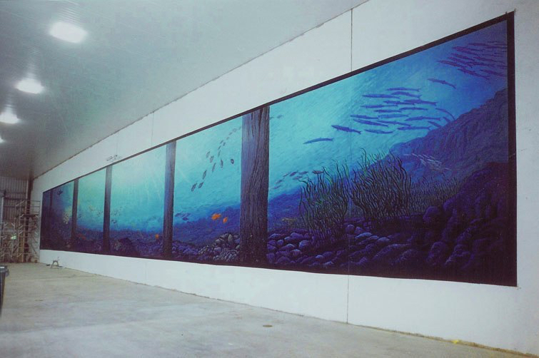 Clamms underwater mural 30 m across.jpg